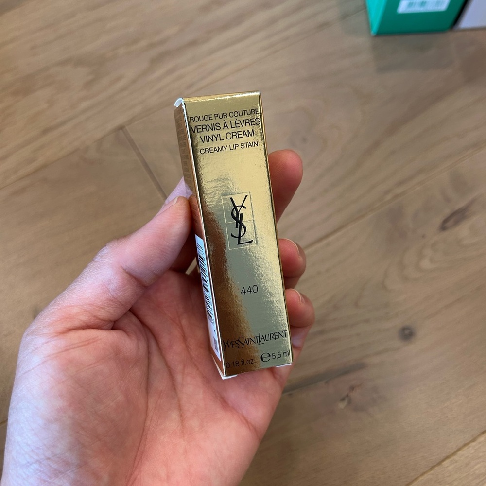Yves Saint Laurent Vinyl Cream Lip Stain Color 440